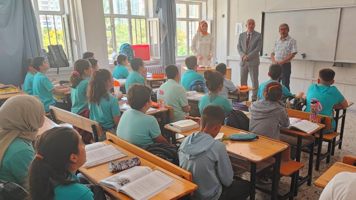 İlçe Milli Eğitim Müdürümüz Hacı Murat YANMAZ'ın Okulumuzu Ziyareti